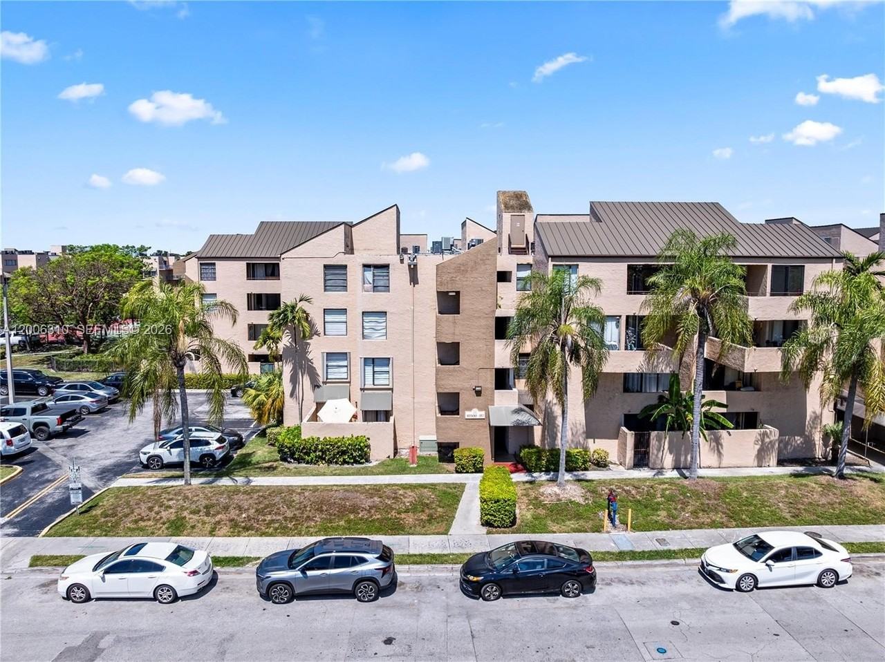 10500 Sw 108th Ave #B211 - Photo 4 of 23