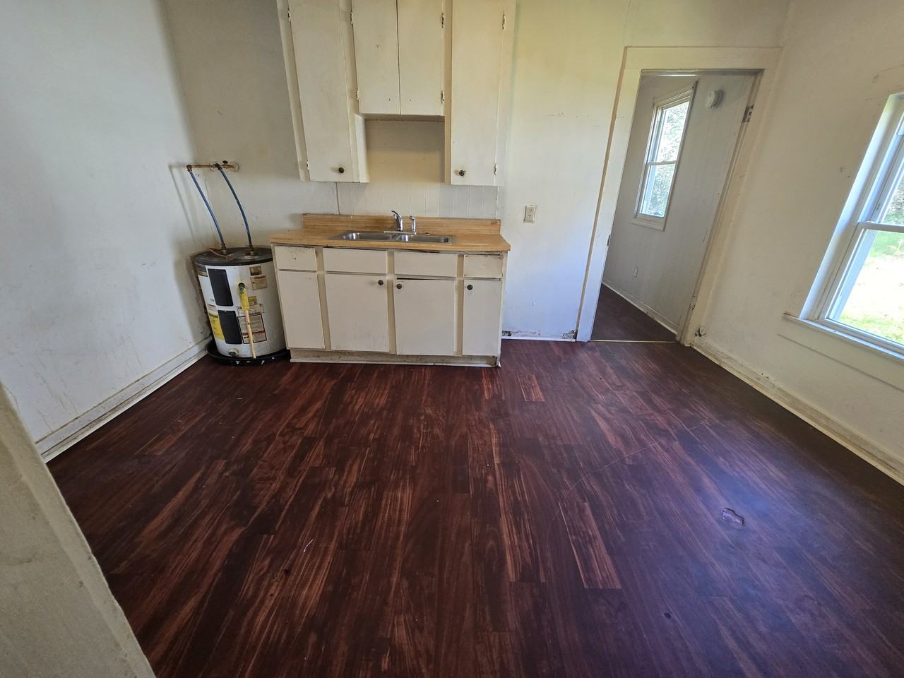 1407 Cooper St #1 - Photo 3 of 4