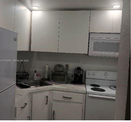 801 Nw 47th Ave #916W - Photo 2 of 6