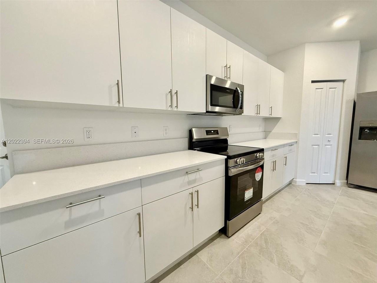 2958 Park Pl #5838 - Photo 3 of 19