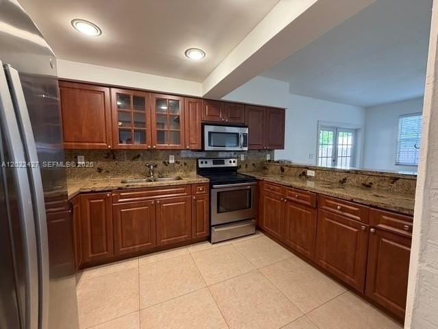 6370 Sw 17th St - Photo 3 of 14