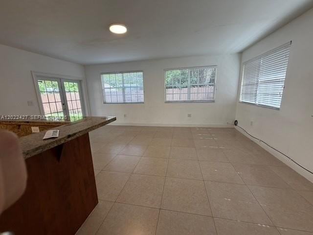 6370 Sw 17th St - Photo 6 of 14