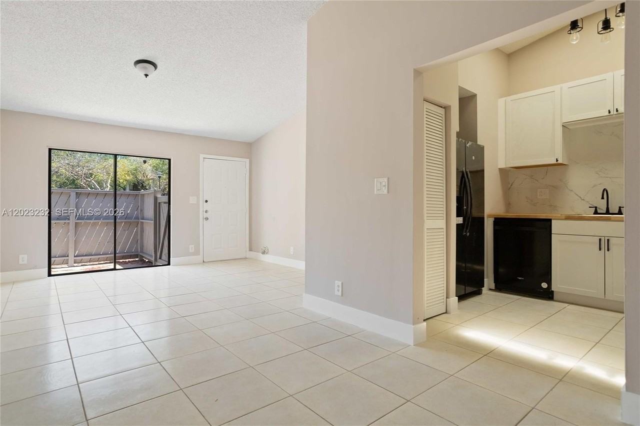 3633 Nw 99th Ter #7B - Photo 7 of 28
