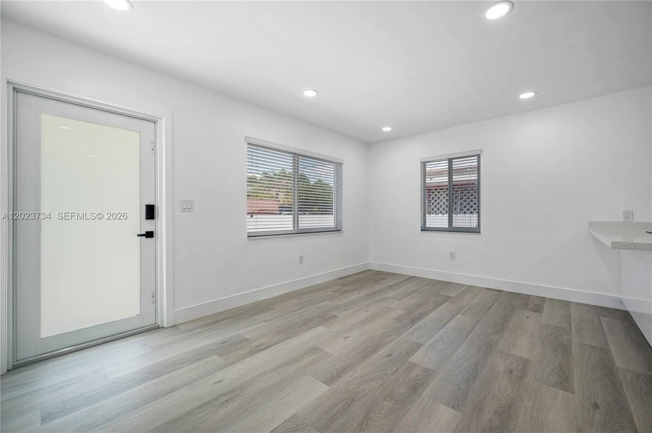 2641 Sw 29th Ct #2641 - Photo 5 of 18