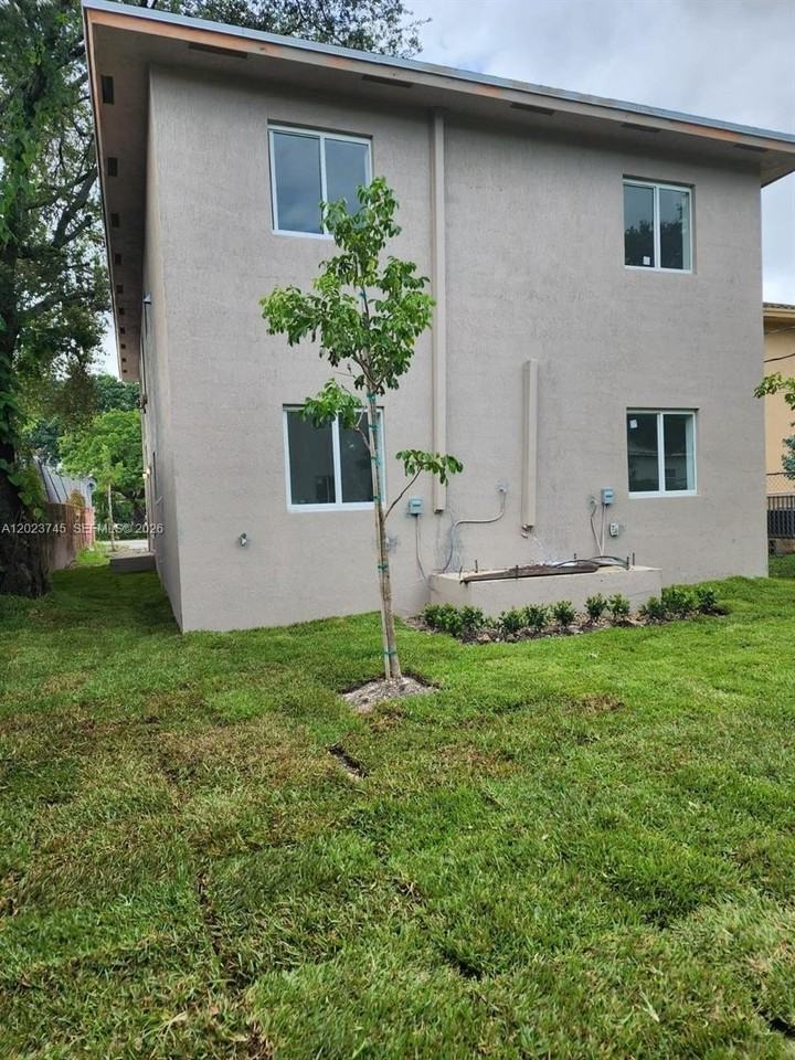 2750 Nw 58th St #2752 - Photo 3 of 3