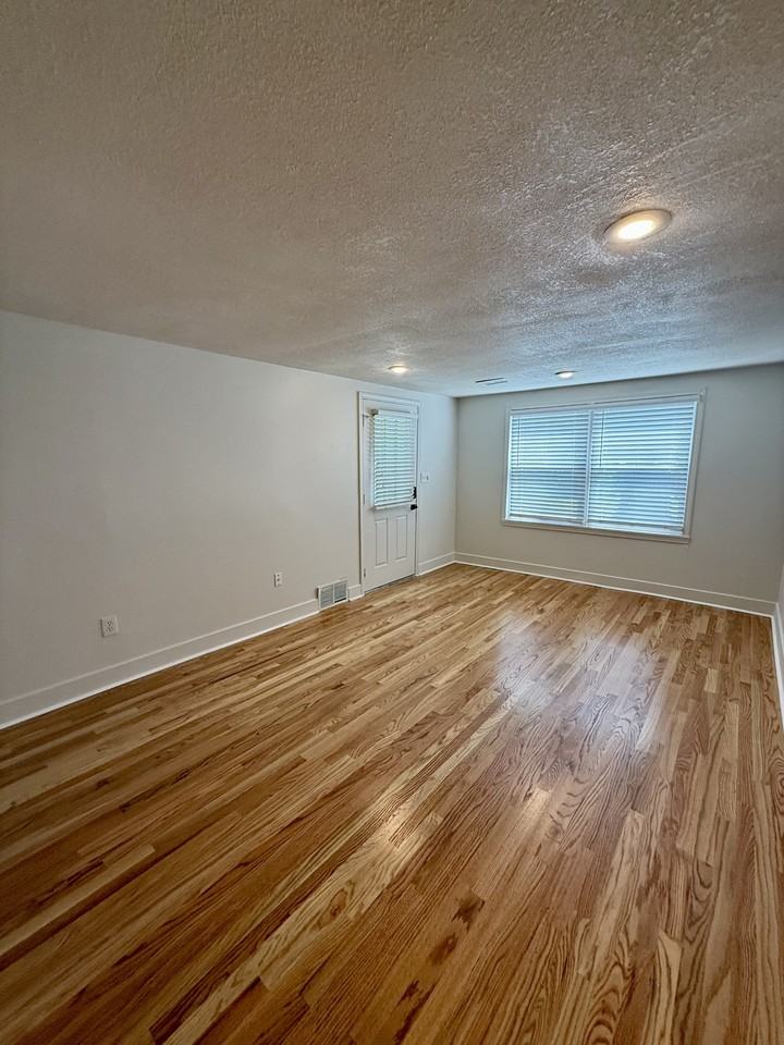 7724 Walnut St #1 - Photo 3 of 16