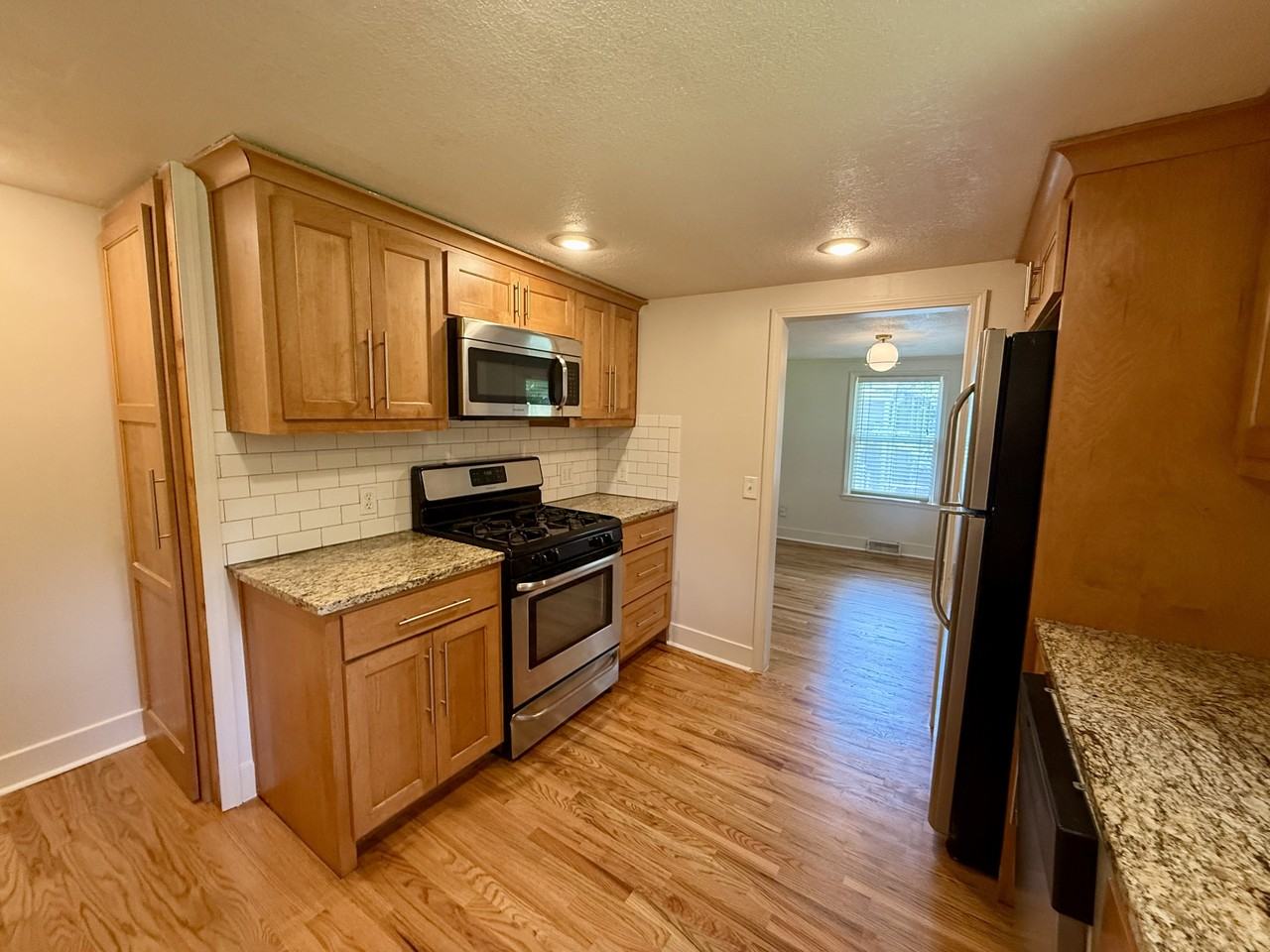 7724 Walnut St #1 - Photo 6 of 16