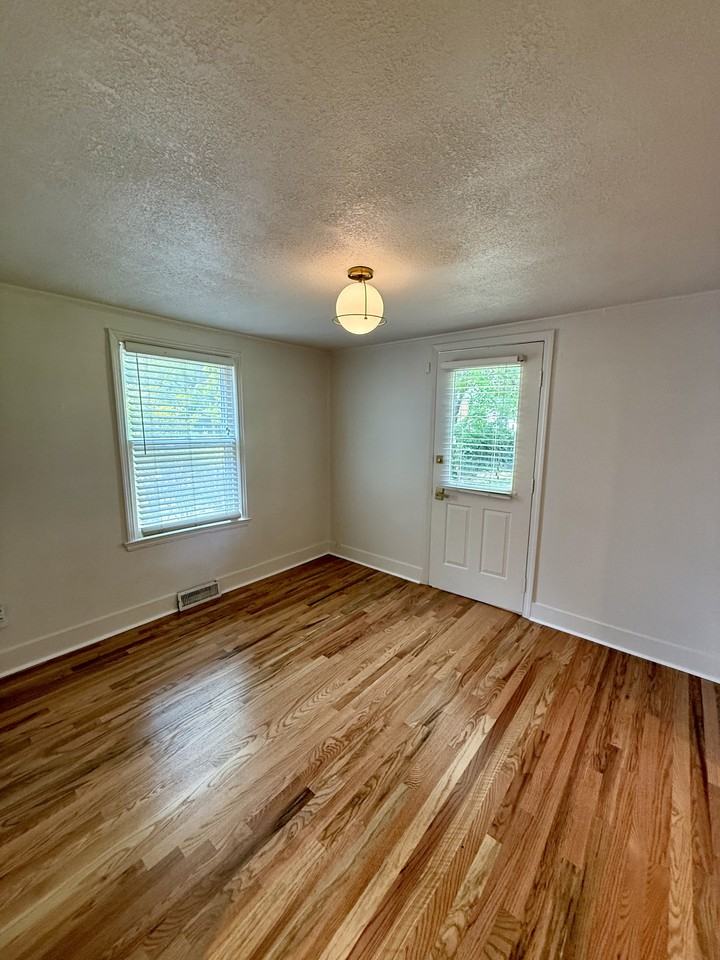 7724 Walnut St #1 - Photo 7 of 16