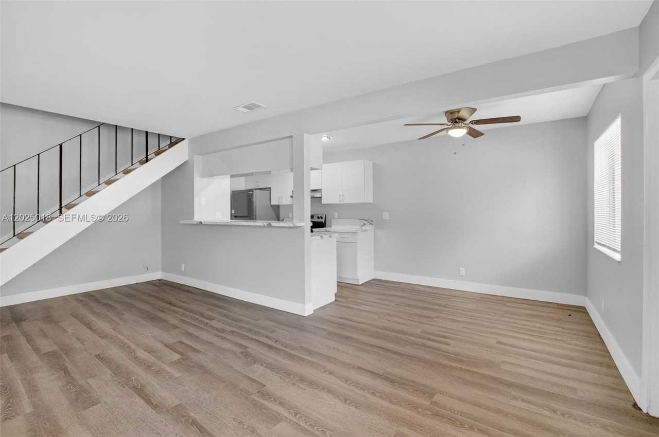 2109 Catherine Dr #4 - Photo 5 of 29
