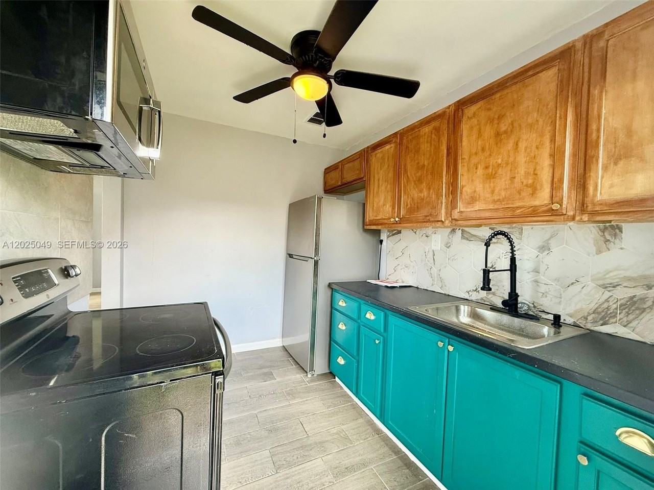 4030 Sw 28th St - Photo 5 of 13