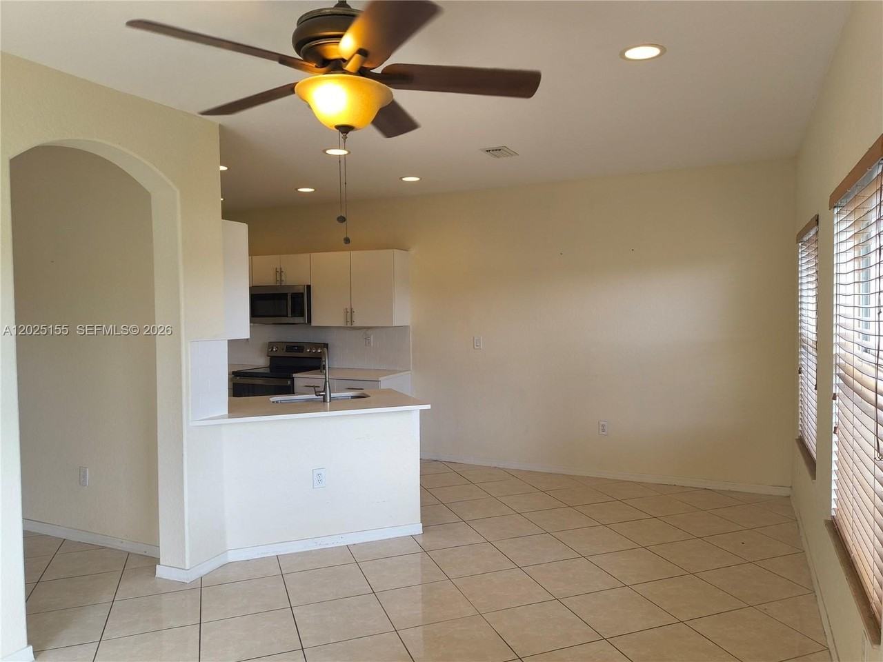 1645 Se 20th Rd #1645 - Photo 3 of 20