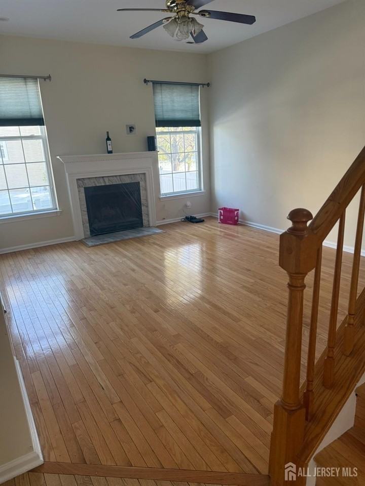 1301 Dahlia Cir - Photo 3 of 17