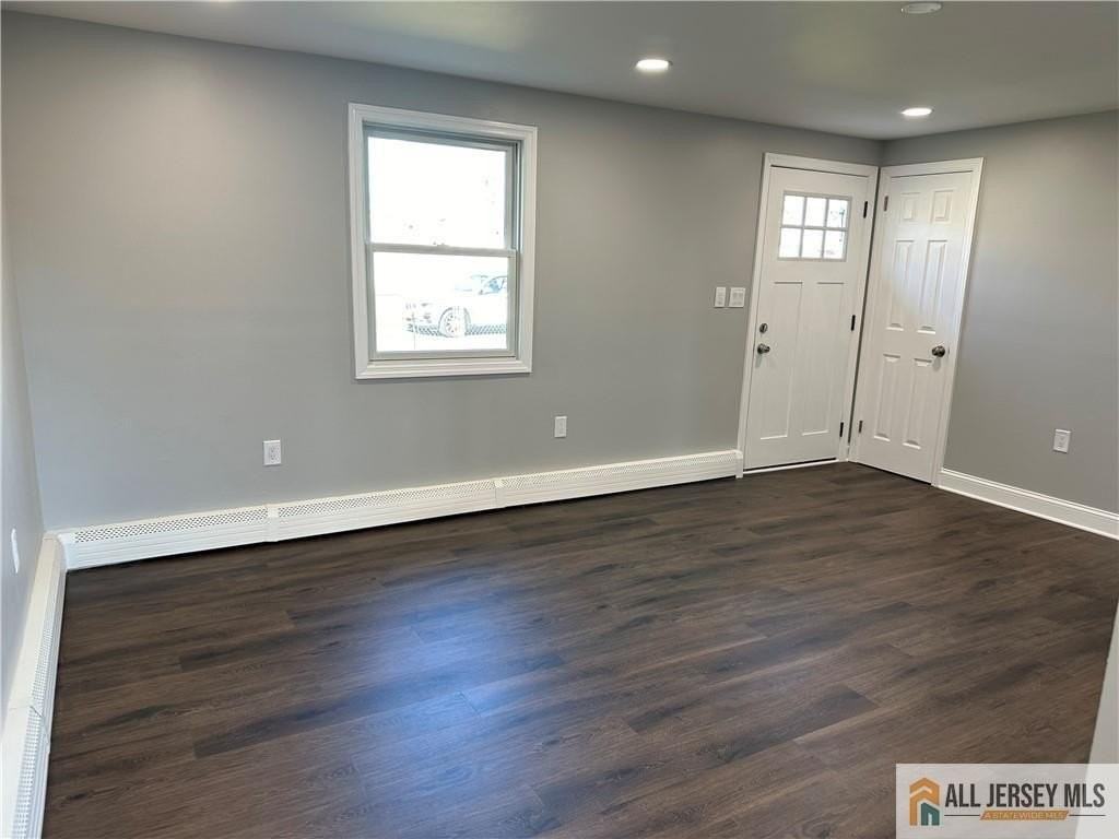10 Lake Ave - Photo 4 of 21