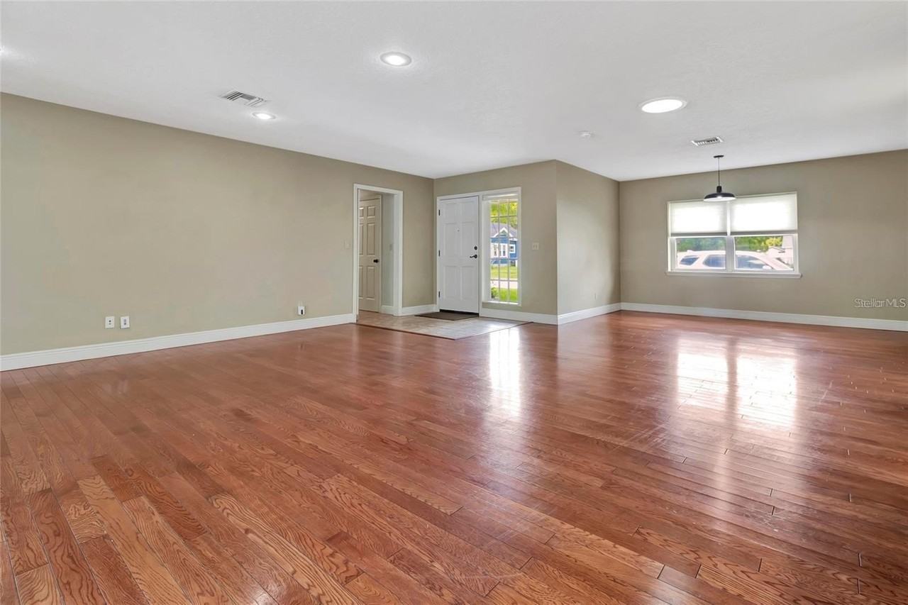 205 S Woodland St - Photo 6 of 33