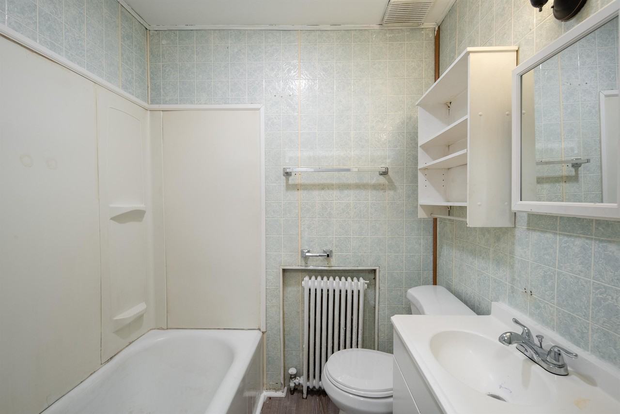 1327 1st St #1 - Photo 7 of 31