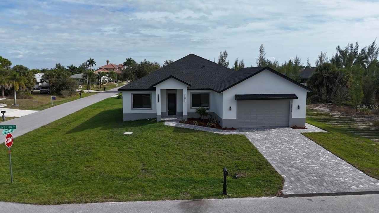10426 Live Oak Rd - Photo 3 of 50