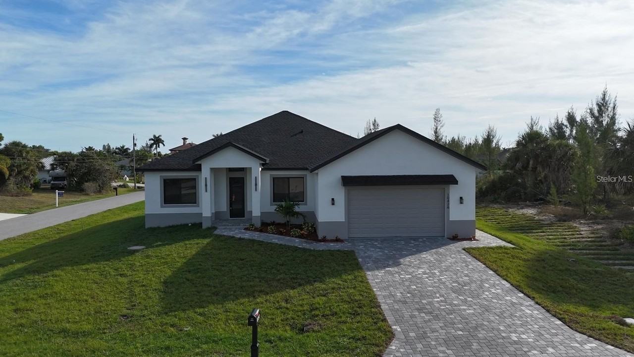 10426 Live Oak Rd - Photo 5 of 50
