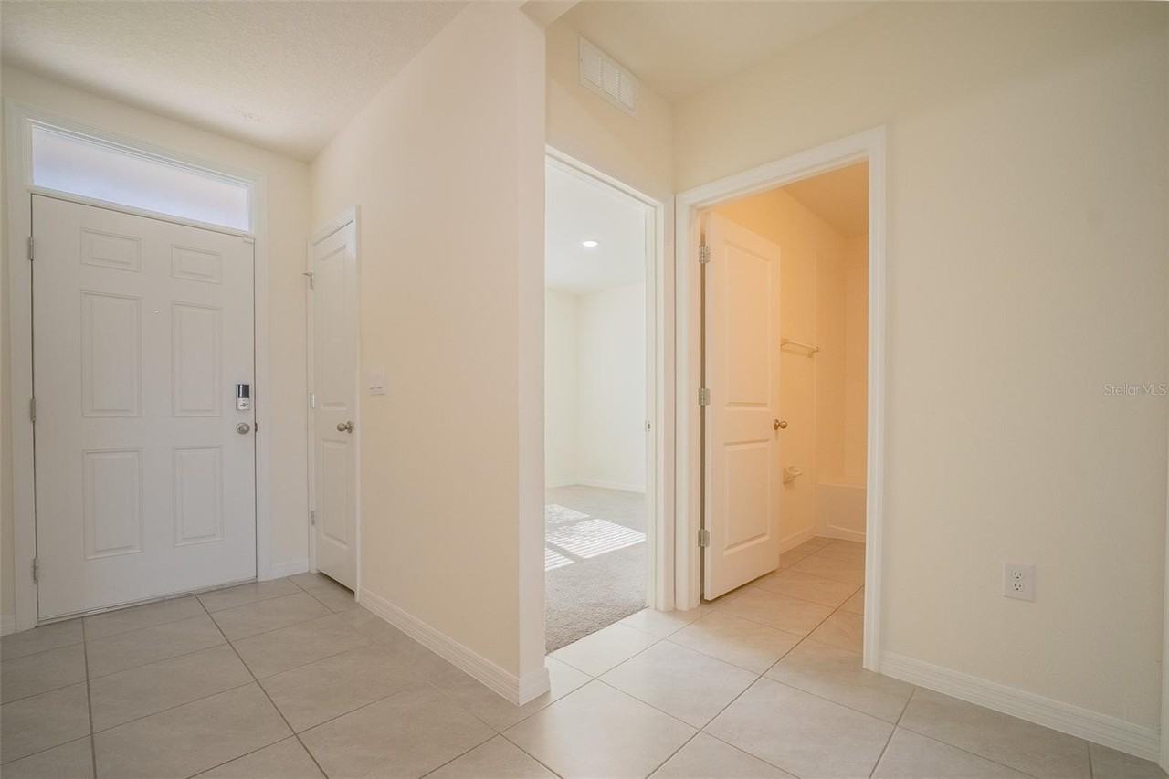 8318 Claw Glades Loop - Photo 4 of 36