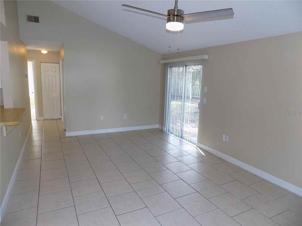 2698 Kavalier Dr - Photo 4 of 21