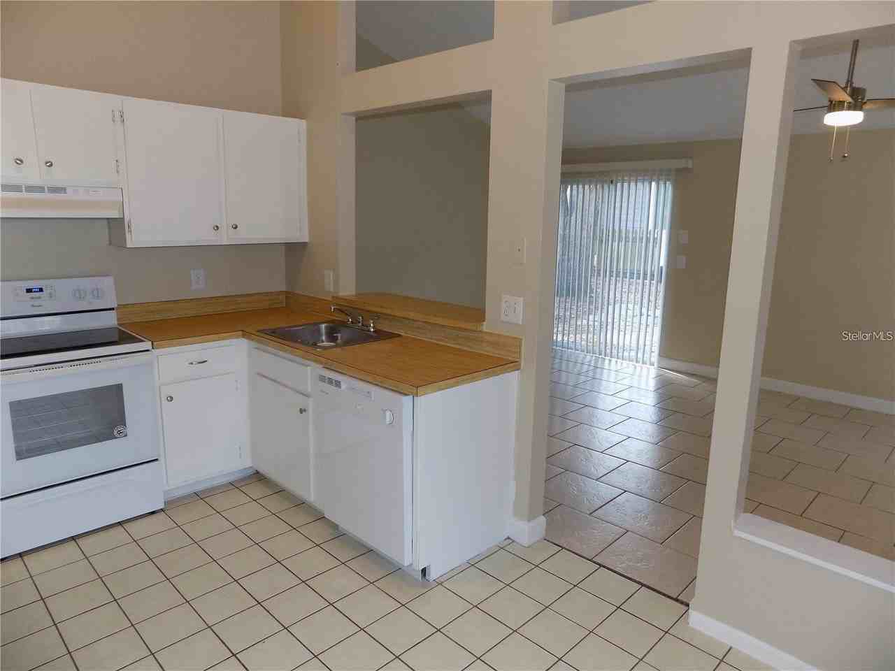 2698 Kavalier Dr - Photo 7 of 21