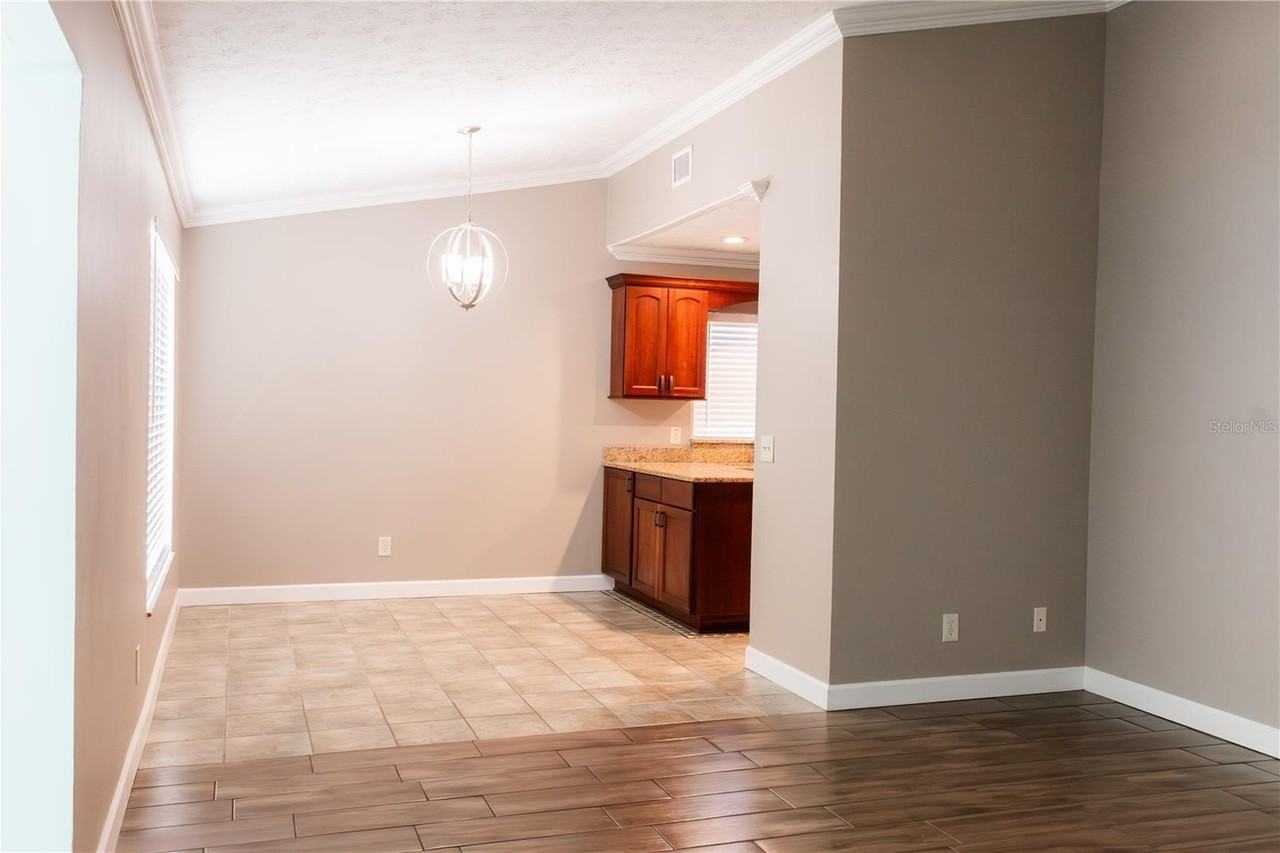 6711 S Sheridan Rd - Photo 5 of 20