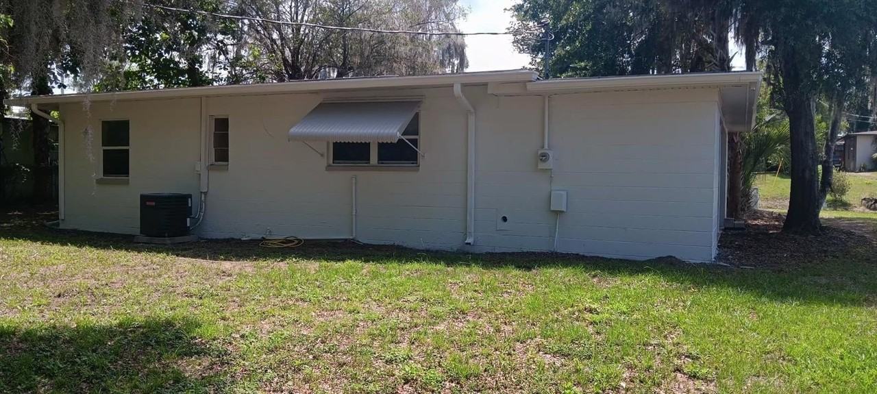 315 S Seminole Ave - Photo 2 of 12
