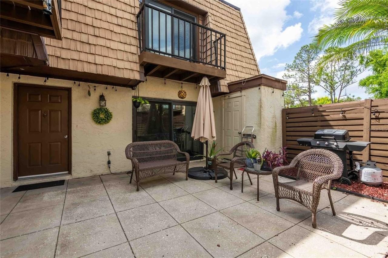 15307 W Pond Woods Dr #301 - Photo 3 of 31