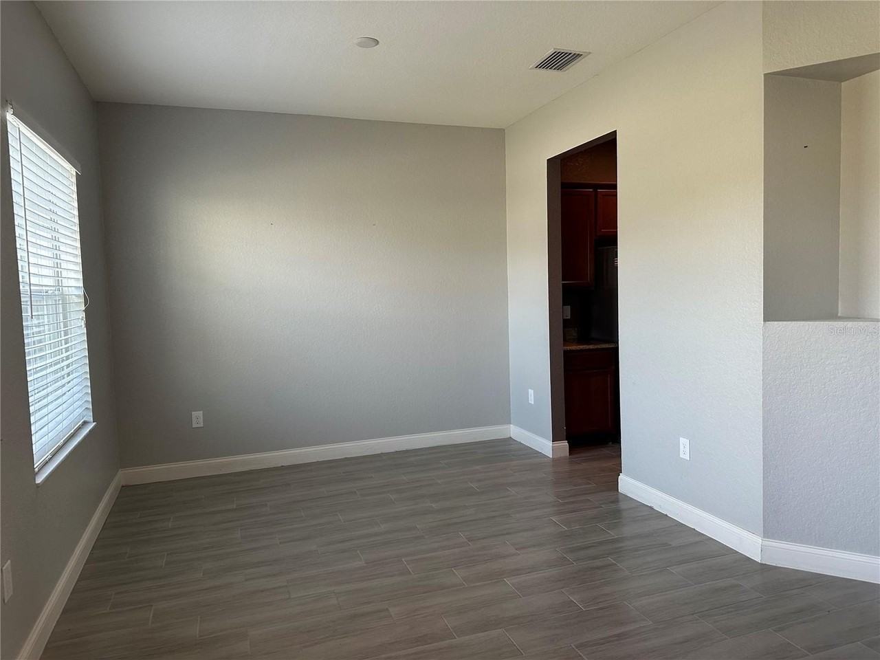 2597 Highlands Creek Way - Photo 4 of 9
