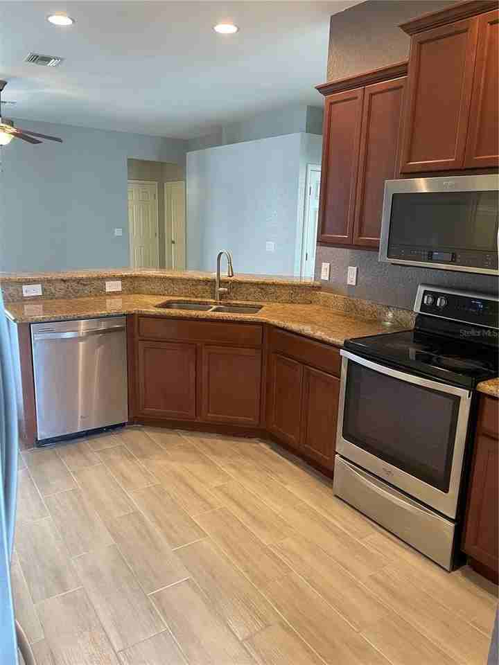 2597 Highlands Creek Way - Photo 5 of 9