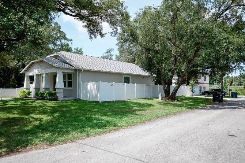 705 E Elm St - Photo 2 of 16