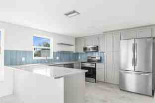13726 Michelle Ave - Photo 1 of 1