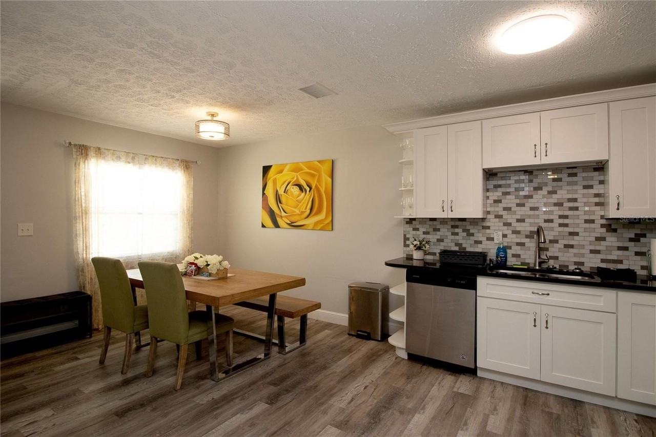 1635 Gladys St #2 - Photo 7 of 30