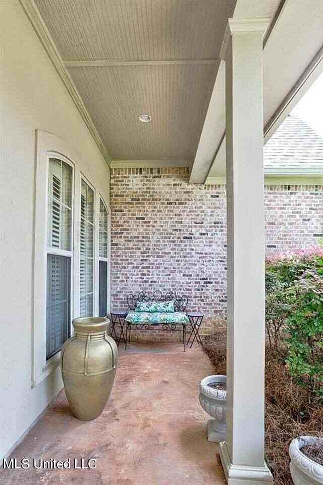 143 Sonnett Cir - Photo 2 of 19