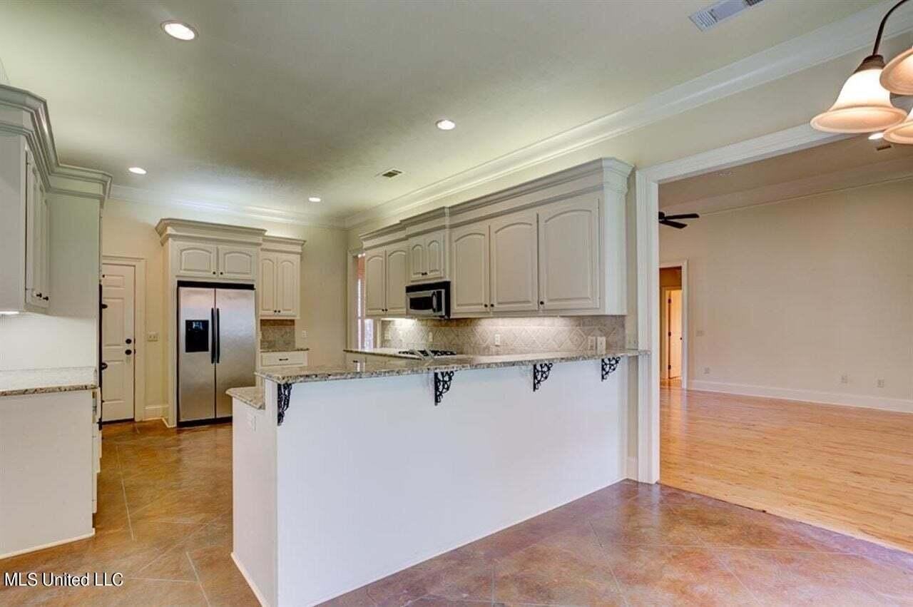 143 Sonnett Cir - Photo 6 of 19