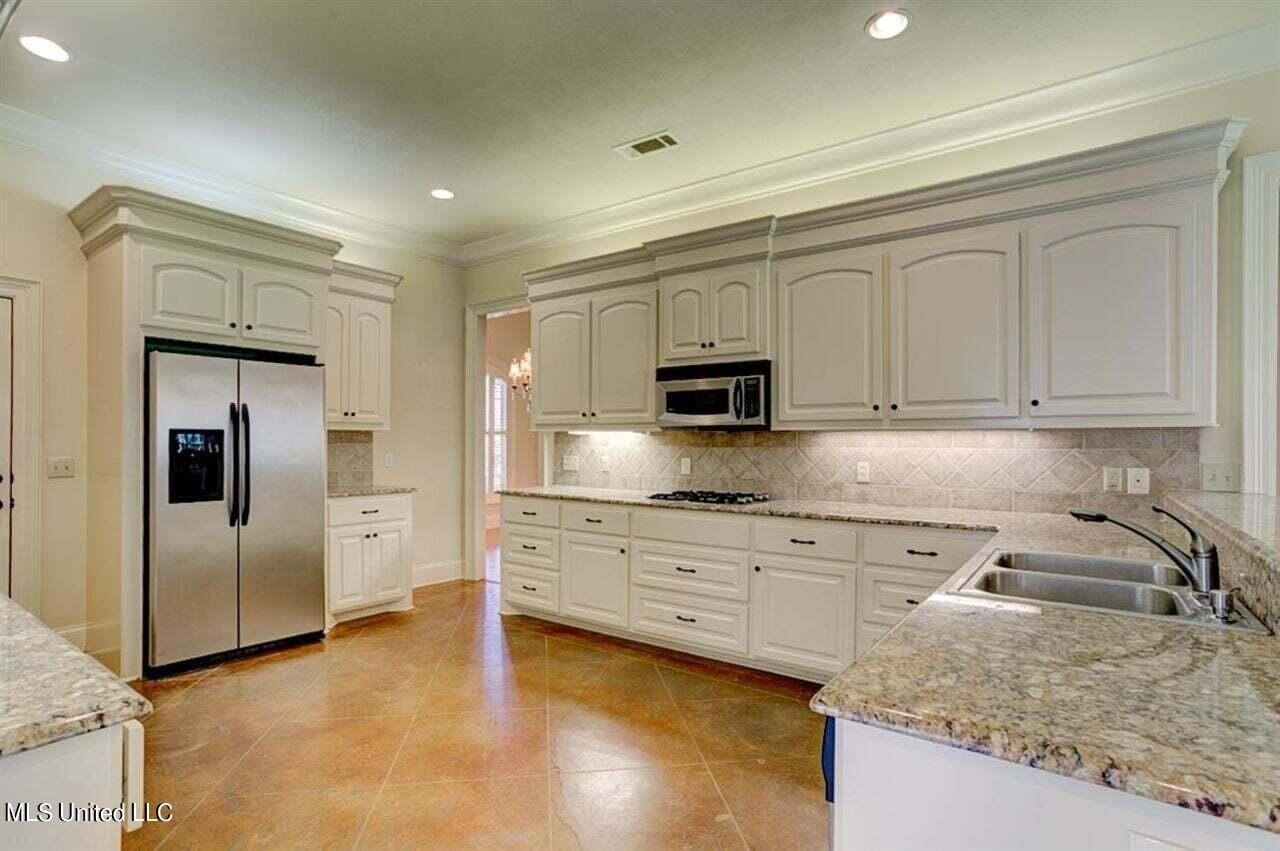 143 Sonnett Cir - Photo 7 of 19