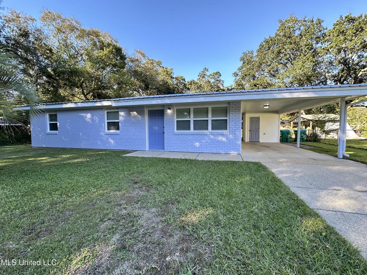 107 Elliott Pl