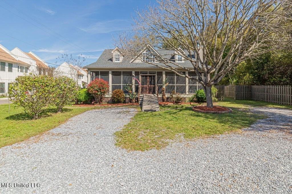 114 Menge Ave - Photo 2 of 50