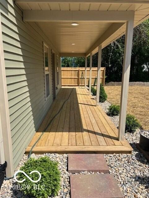 282 N East St - Photo 2 of 14