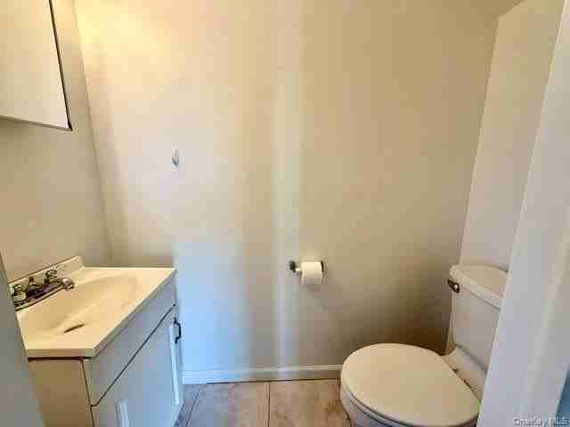 1005 6th St - Photo 4 of 16