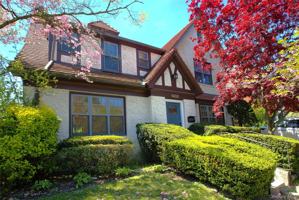 featured image of 6956 Exeter St