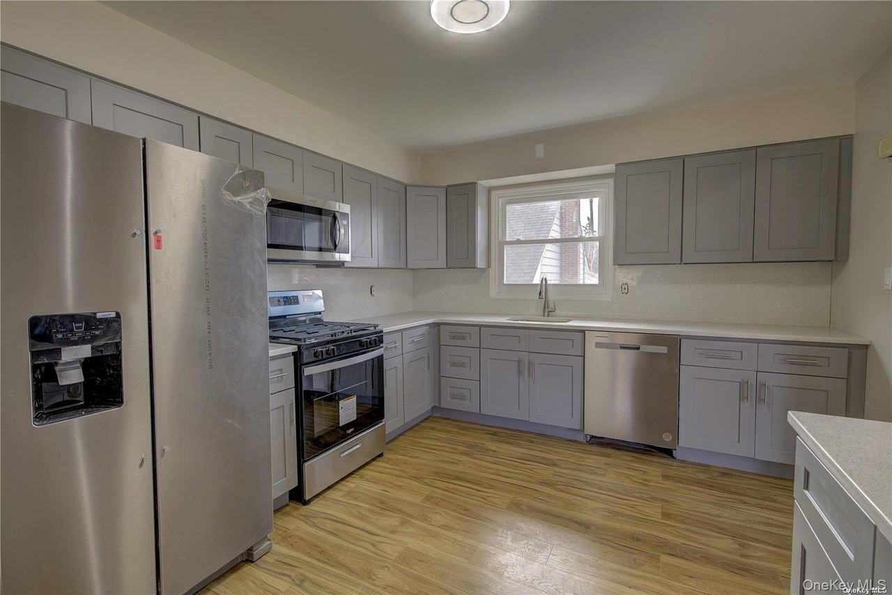 207 Catherine Ave - Photo 2 of 24