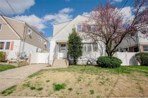featured image of 193 Nassau Blvd #MAIN