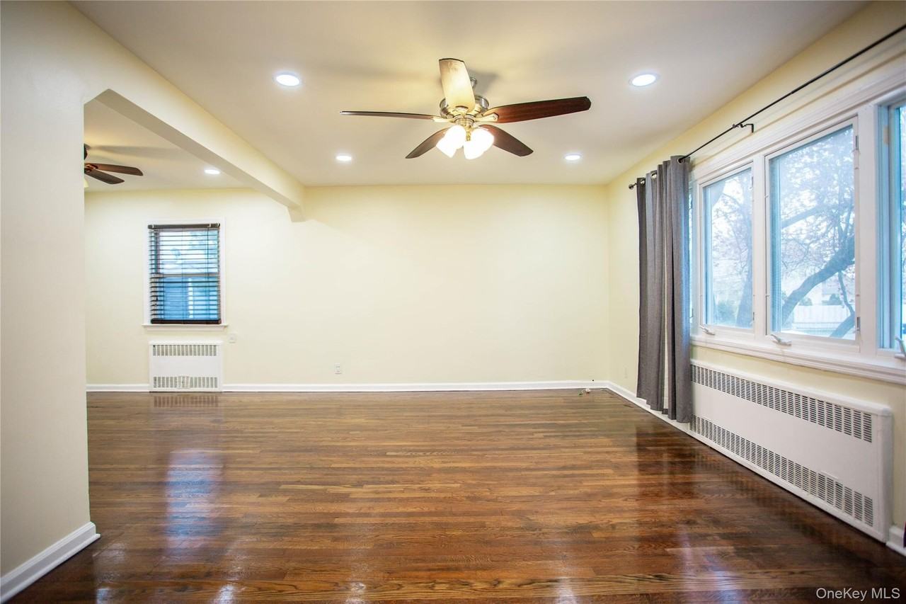 193 Nassau Blvd #MAIN - Photo 3 of 25