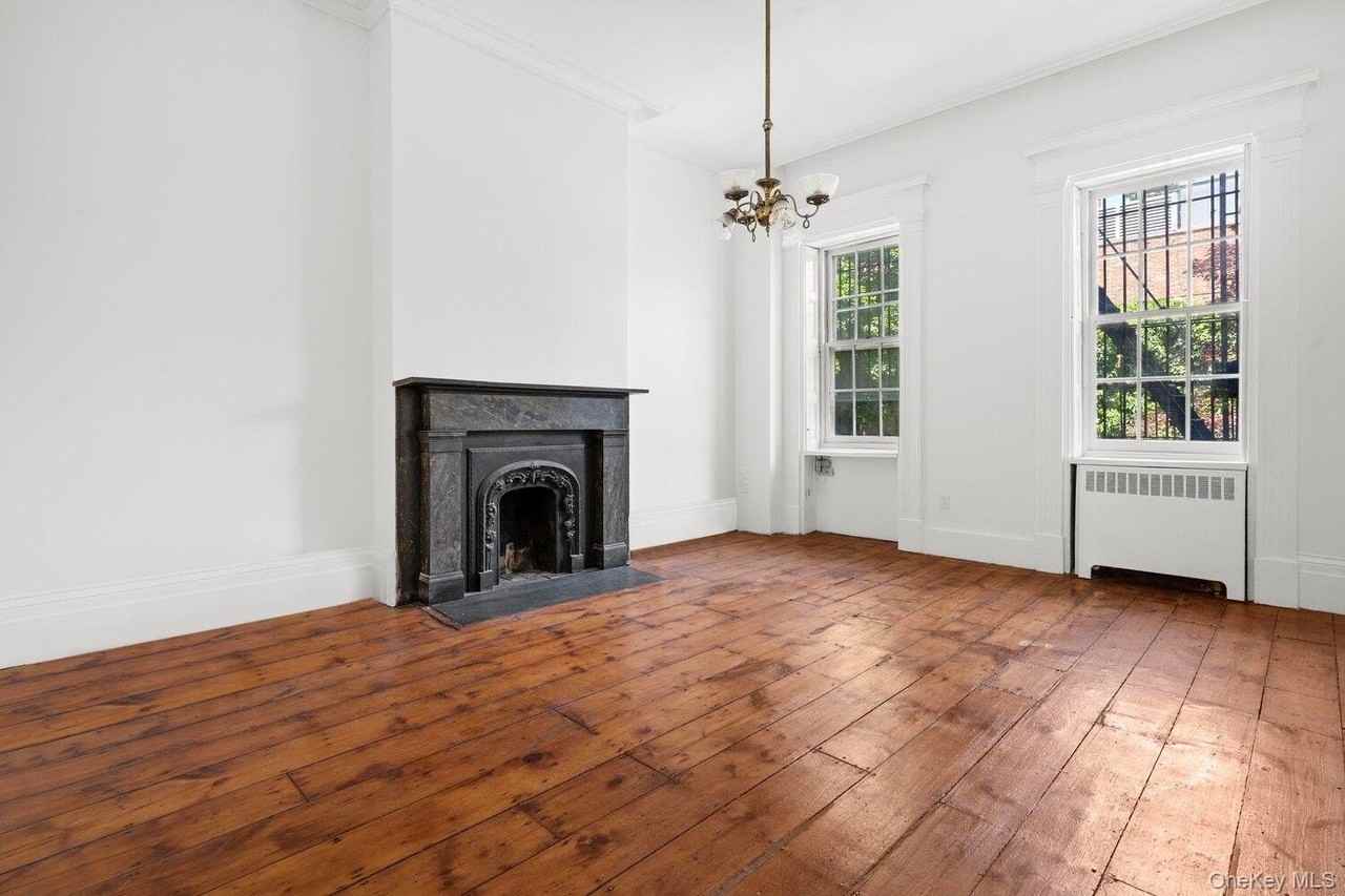 71 Horatio St #1 - Photo 6 of 15