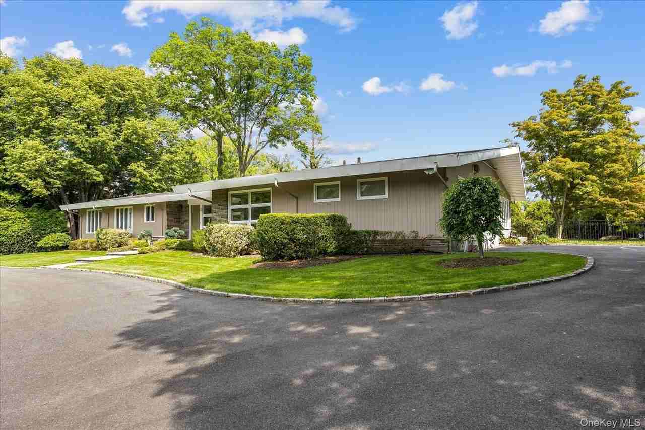 11 Flower Ln - Photo 2 of 39