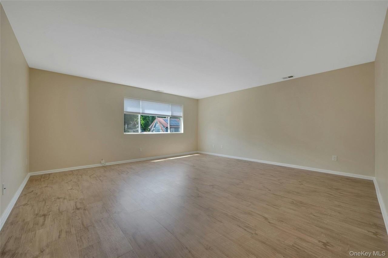 19 Edison Pl #2 - Photo 3 of 23