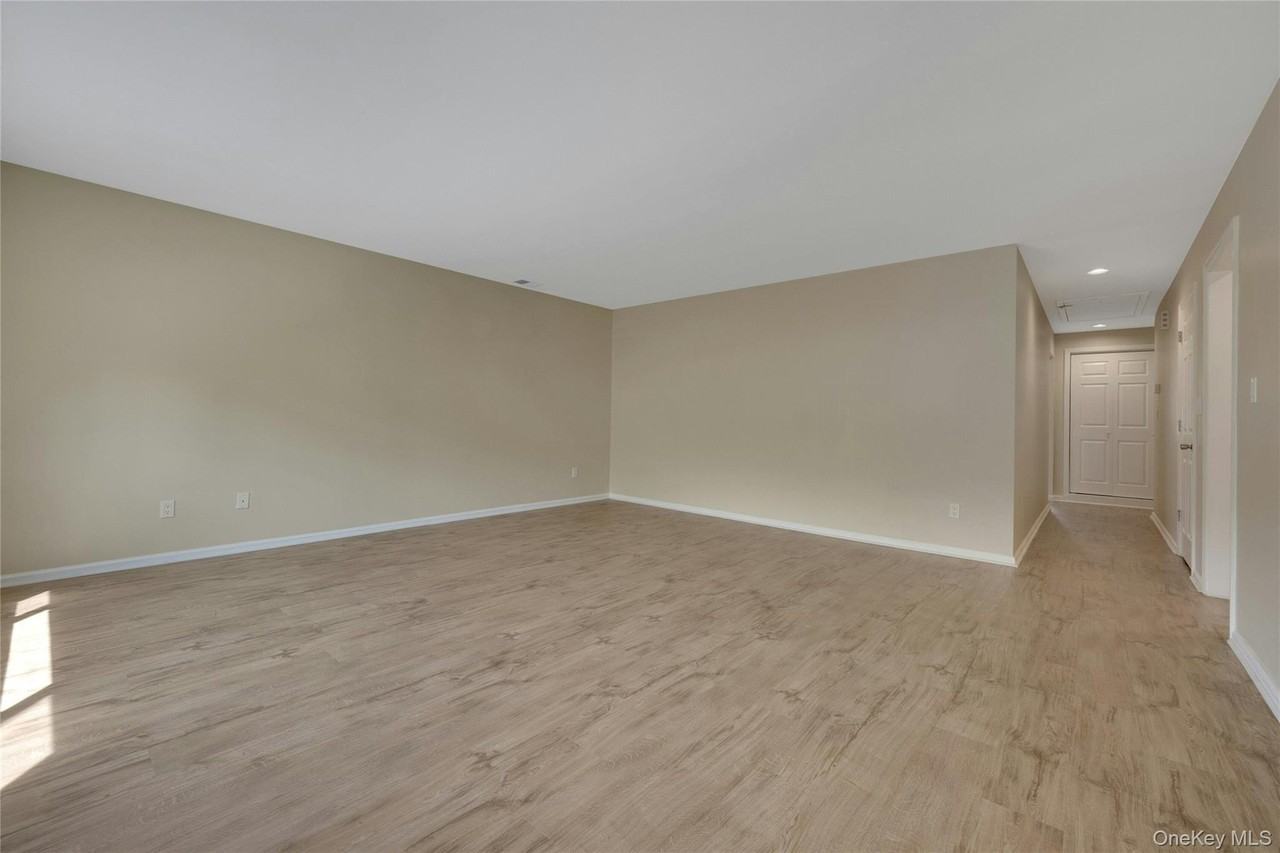 19 Edison Pl #2 - Photo 4 of 23