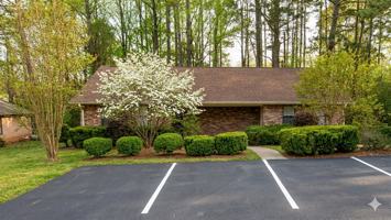 featured image of 106 Oak Park Ct