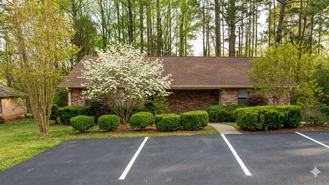 106 Oak Park Court - Photo 1 of 1