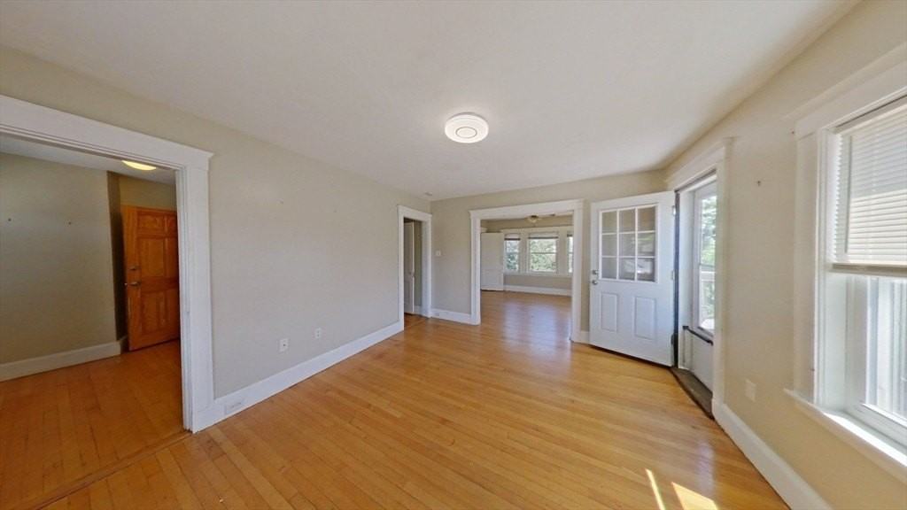 86 Greene St #2 - Photo 4 of 10